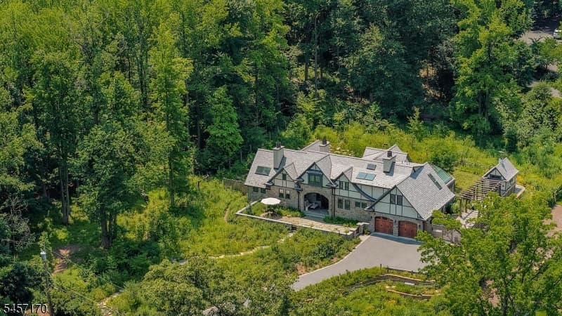 151 Wild Hedge Ln, Mountainside Boro photo 6