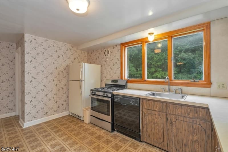 121 Passaic Ave, Summit City photo 13