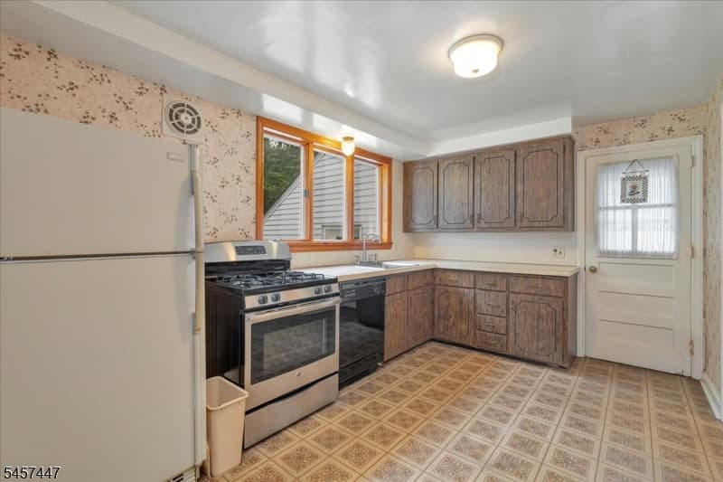 121 Passaic Ave, Summit City photo 14
