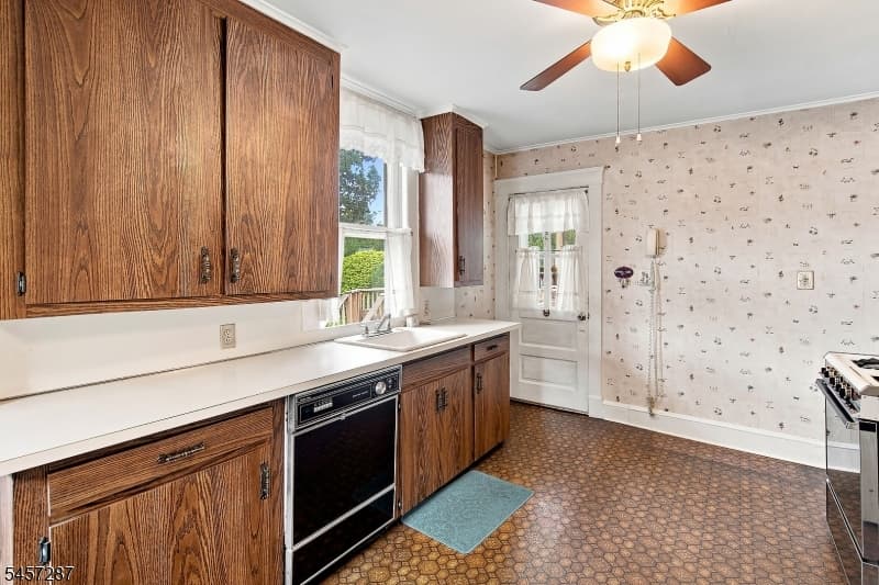 33 Pine St, Cranford Twp. photo 11