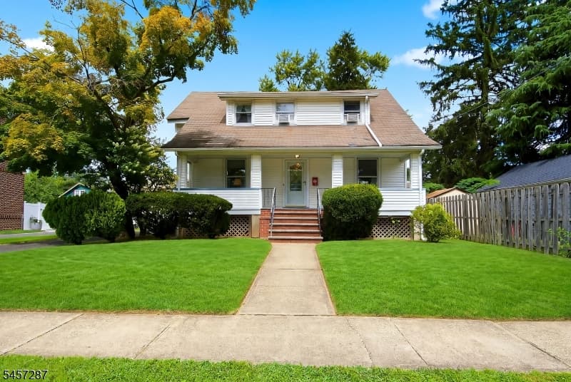 33 Pine St, Cranford Twp. photo 2