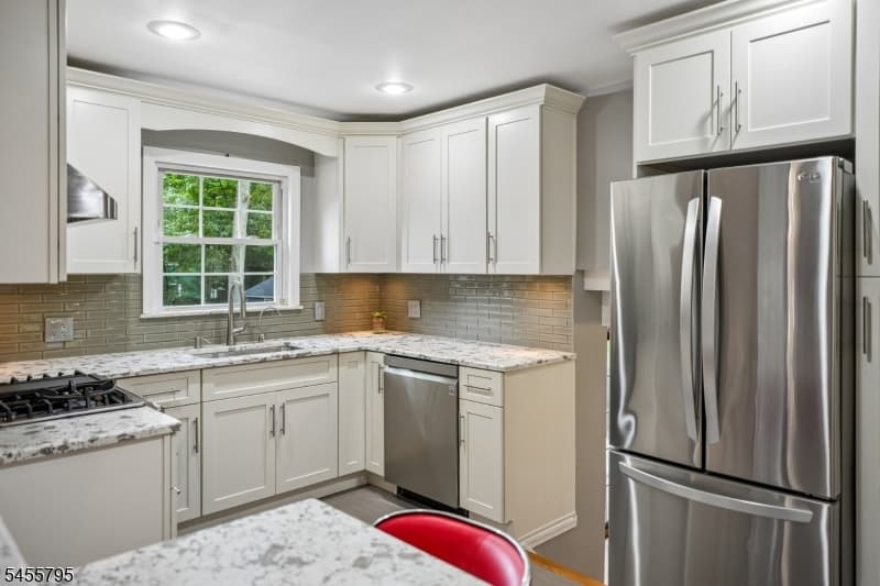 6 Gordon Pl, New Providence Boro photo 6