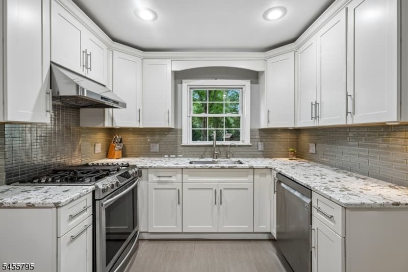 6 Gordon Pl, New Providence Boro photo 7