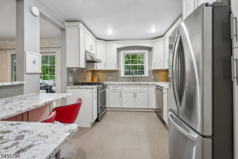 6 Gordon Pl, New Providence Boro photo 8