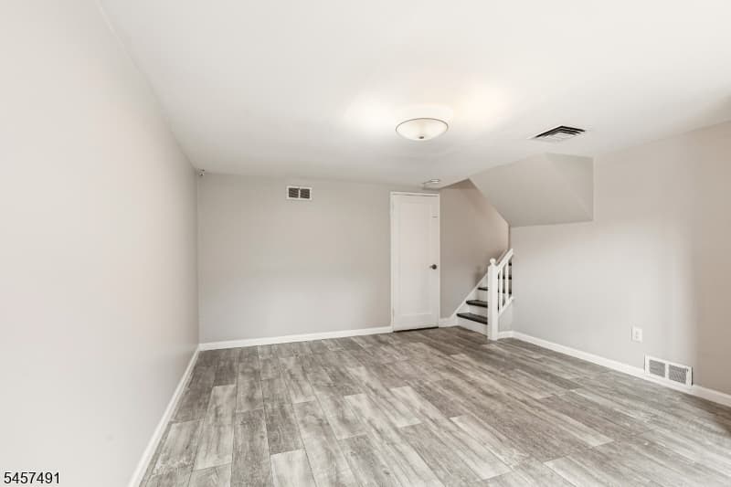 610 Academy Ter, Linden City photo 21