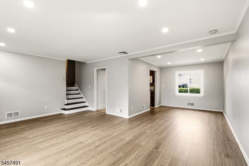 610 Academy Ter, Linden City photo 5