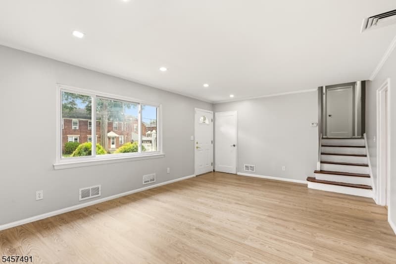 610 Academy Ter, Linden City photo 6