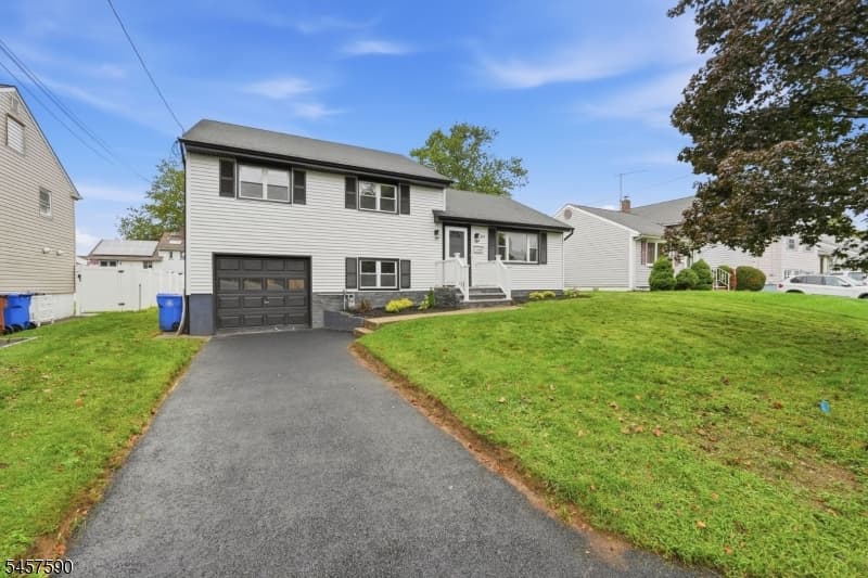 624 Exeter Rd, Linden City photo 2