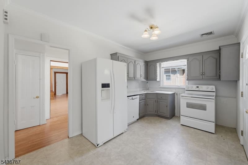 219 Magie Ave, Roselle Park Boro photo 13