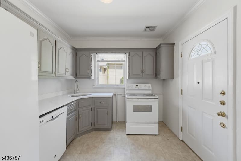 219 Magie Ave, Roselle Park Boro photo 14