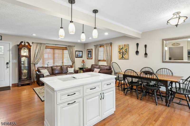 299 Stoughton Ave, Cranford Twp. photo 10
