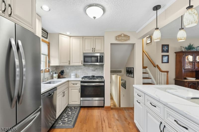 299 Stoughton Ave, Cranford Twp. photo 11