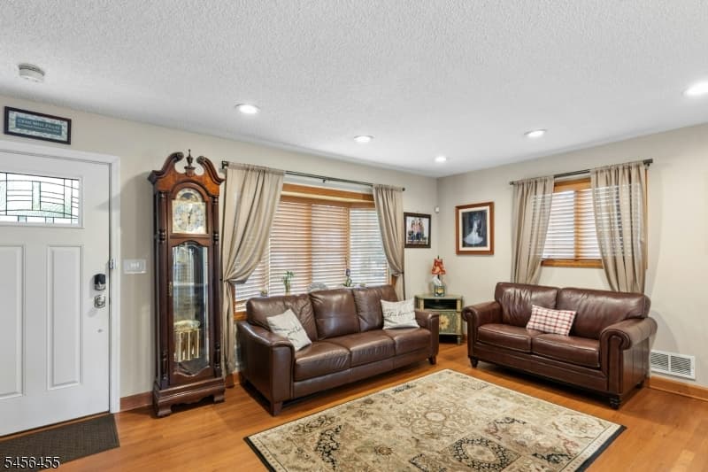 299 Stoughton Ave, Cranford Twp. photo 5