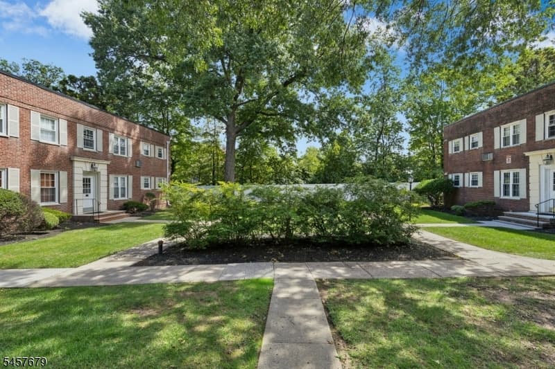 43 A Parkway Village, Cranford Twp. photo 27