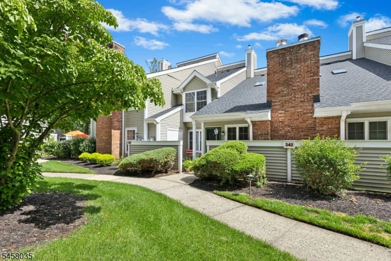 342 Greenbriar-6, Union Twp. photo 2
