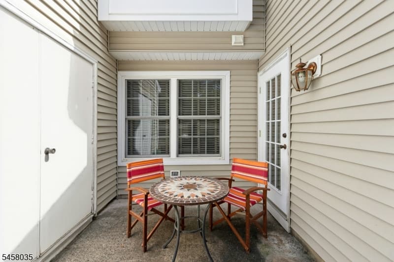 342 Greenbriar-6, Union Twp. photo 4