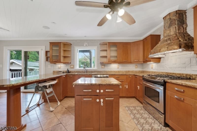 2319 Colonial Dr, Rahway City photo 25