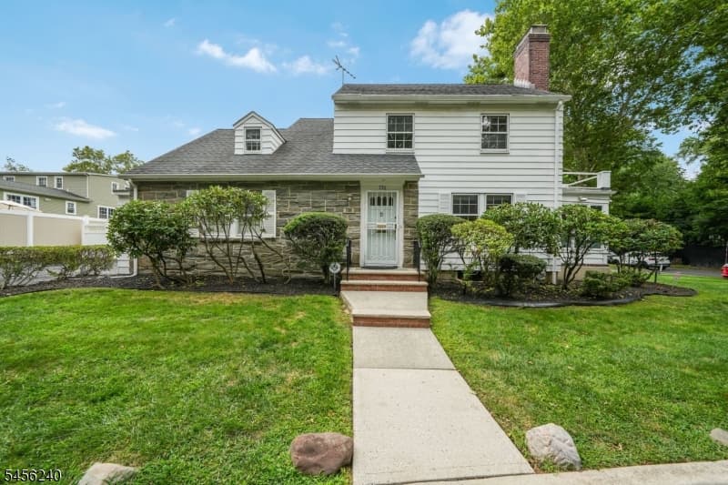 736 Lynmar Way, Union Twp.