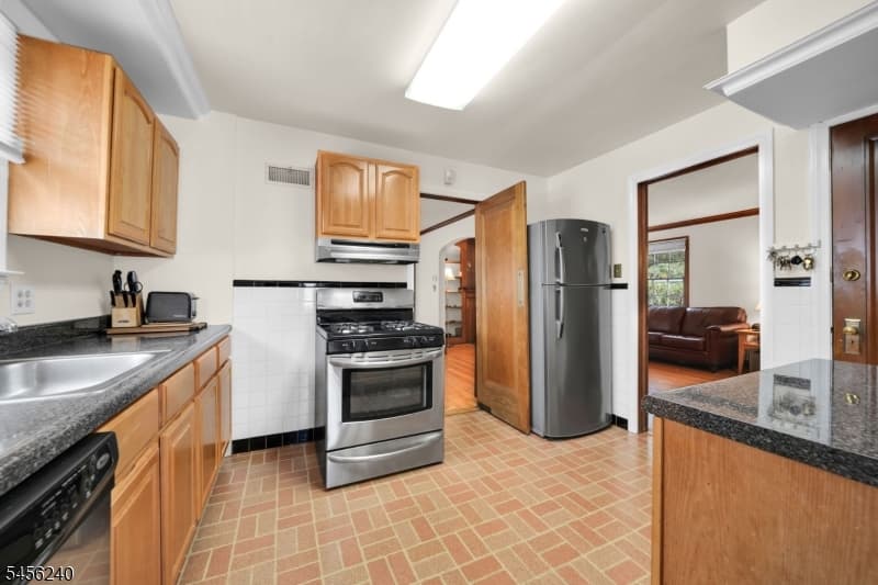 736 Lynmar Way, Union Twp. photo 10