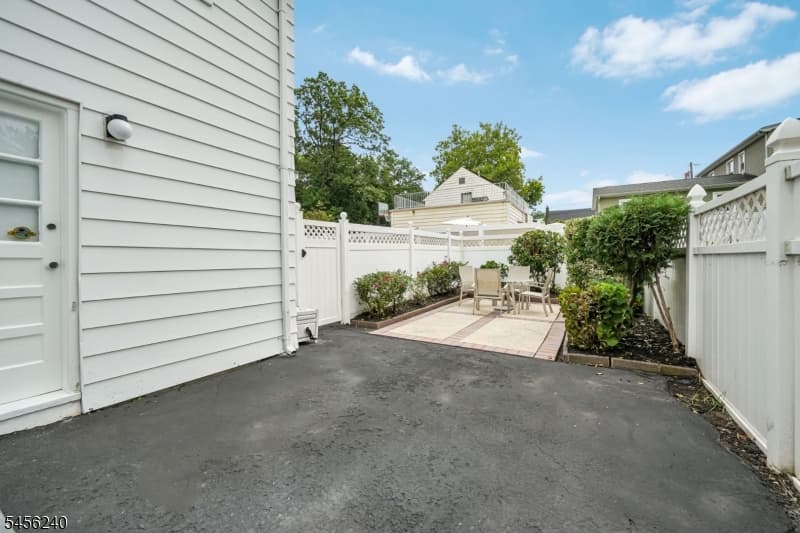 736 Lynmar Way, Union Twp. photo 24