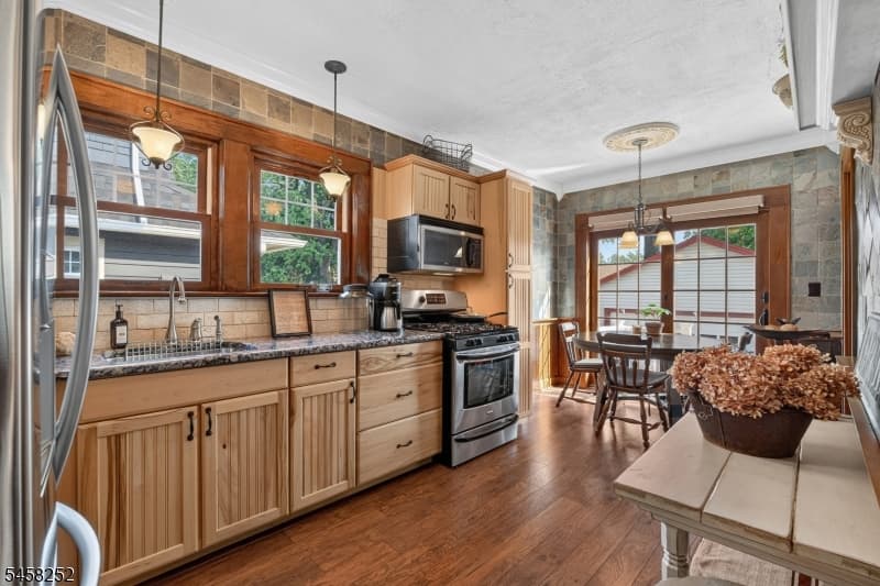 544 W Meadow Ave, Rahway City photo 17