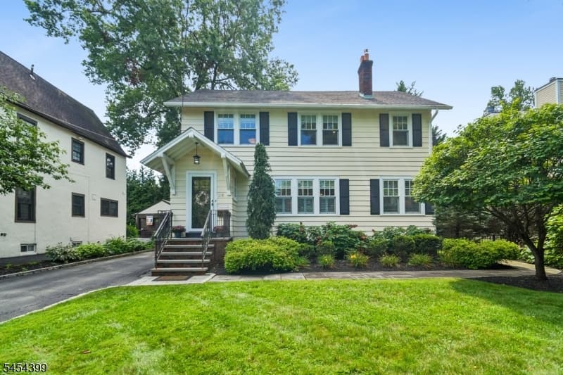 24 Beekman Ter, Summit City photo 2
