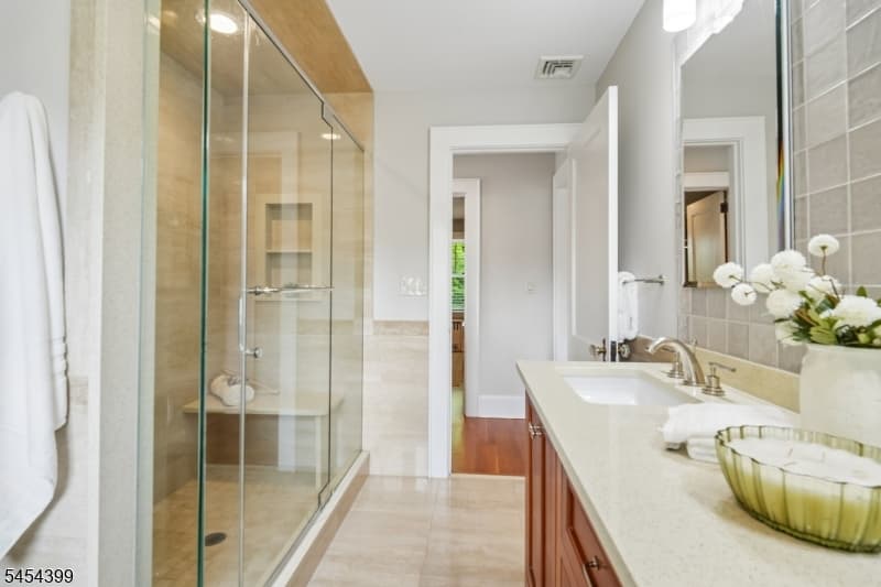 24 Beekman Ter, Summit City photo 34