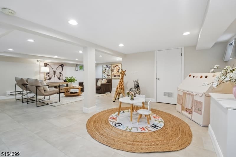 24 Beekman Ter, Summit City photo 42