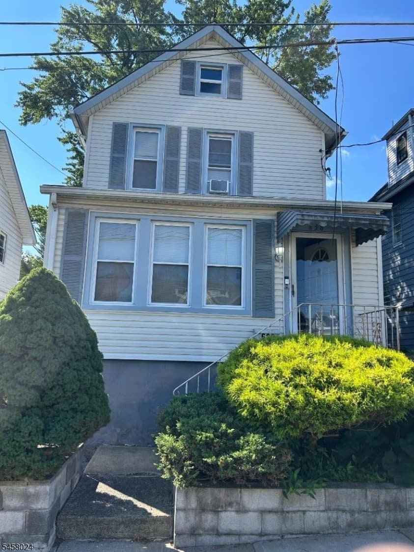 638 Meadow St, Roselle Boro photo 2