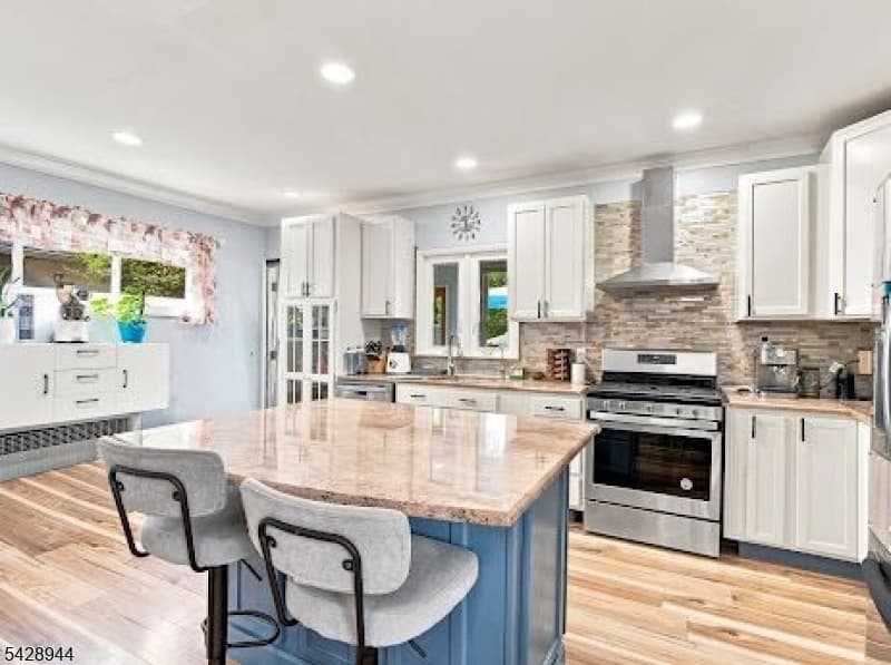 345 E Clay Ave, Roselle Park Boro photo 7