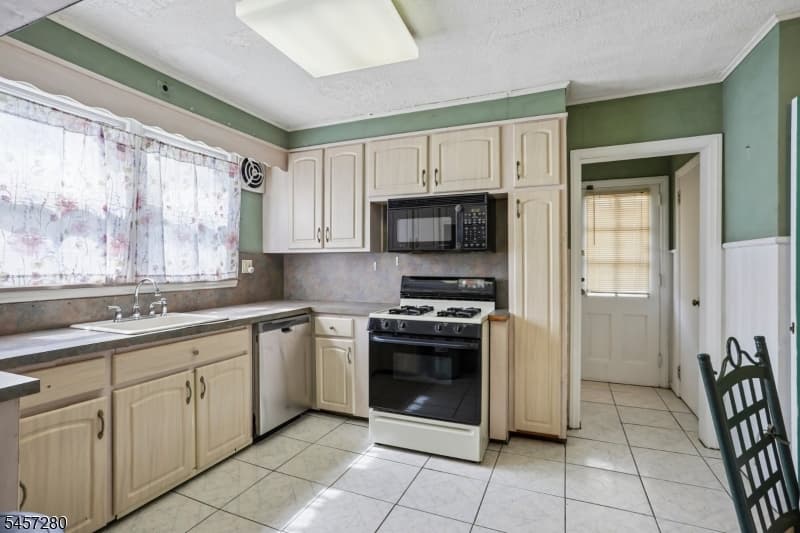 244 Belleview Ter, Hillside Twp. photo 16