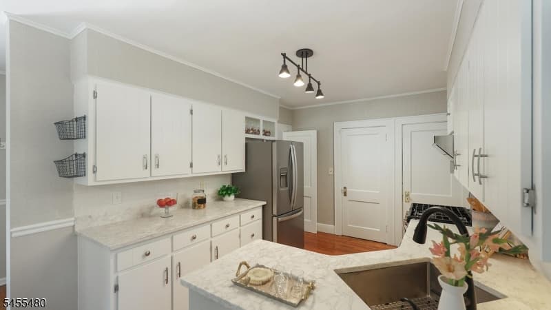 209 Midwood Pl, Westfield Town photo 13