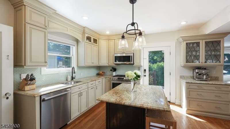 546 Alden Ave, Westfield Town photo 14