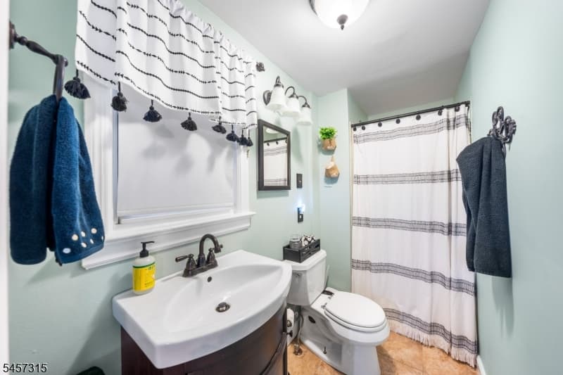719 Locust St, Roselle Park Boro photo 18