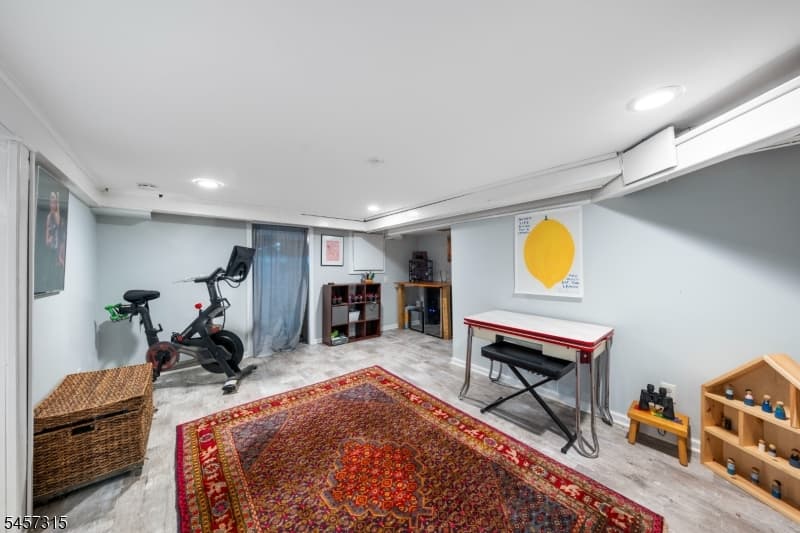 719 Locust St, Roselle Park Boro photo 30