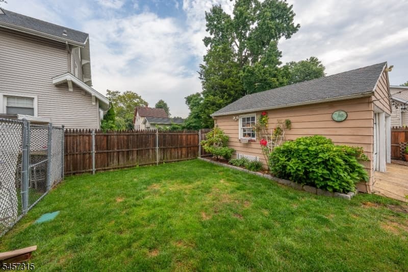 719 Locust St, Roselle Park Boro photo 32