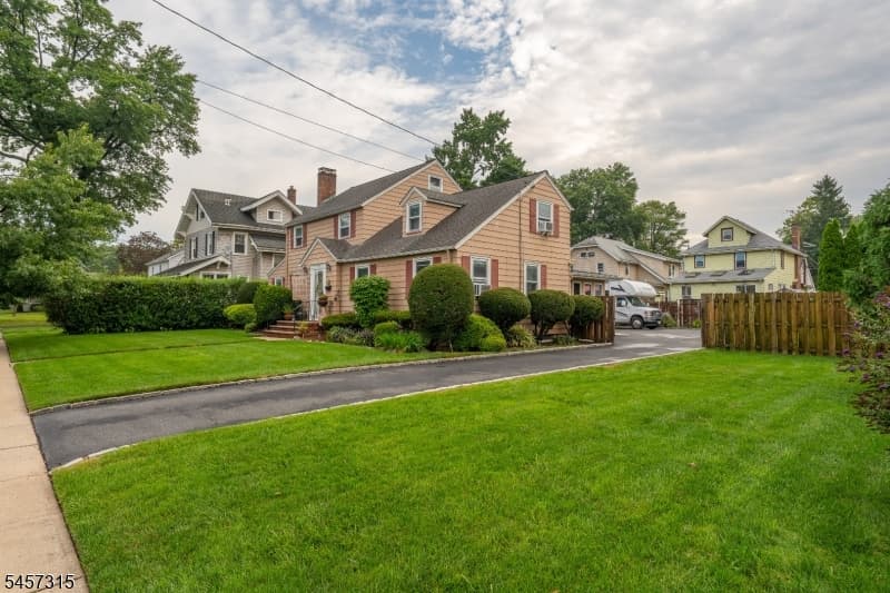 719 Locust St, Roselle Park Boro photo 40