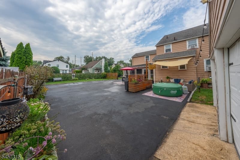 719 Locust St, Roselle Park Boro photo 6