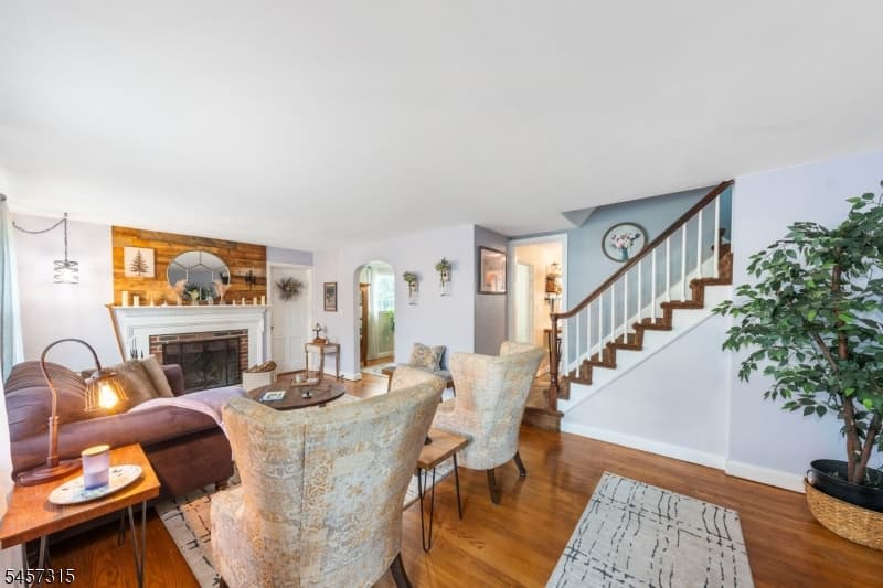 719 Locust St, Roselle Park Boro photo 8