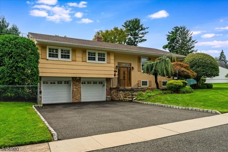 45 Michael Dr, Westfield Town photo 2