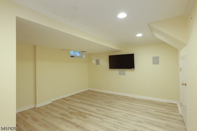 909 Stevens Avenue, Westfield Town photo 26