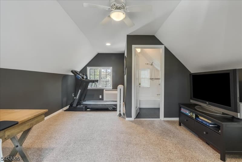 251 Tuttle Pkwy, Westfield Town photo 30