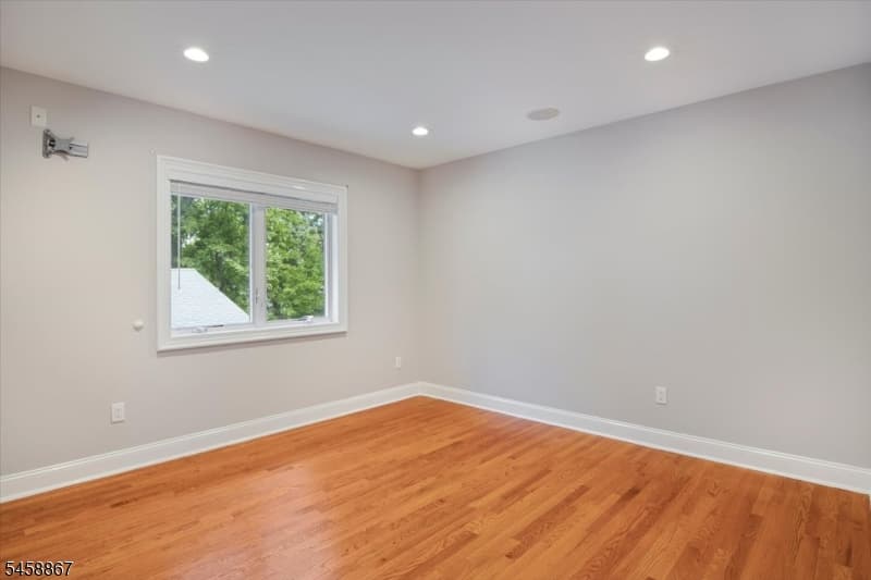567 Mountain Ave, Springfield Twp. photo 17