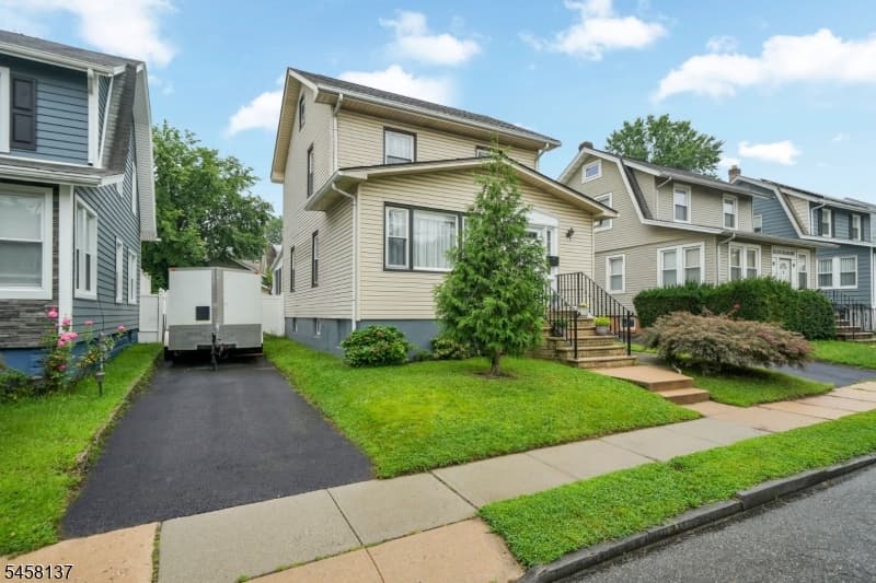 270 Crann St, Hillside Twp. photo 2