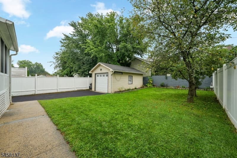 270 Crann St, Hillside Twp. photo 24