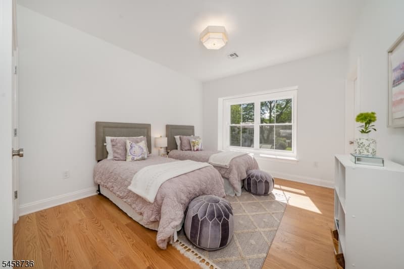 14 Holmes Oval, New Providence Boro photo 34