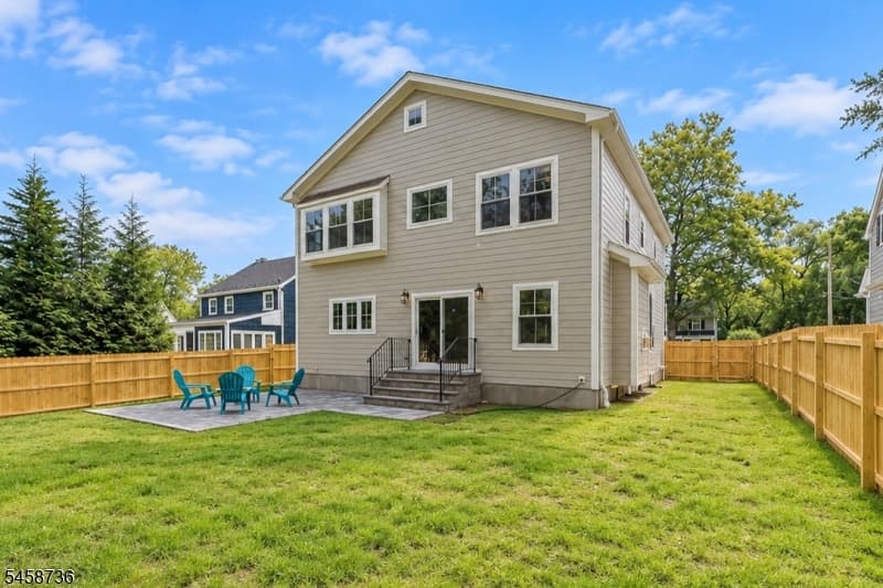14 Holmes Oval, New Providence Boro photo 8