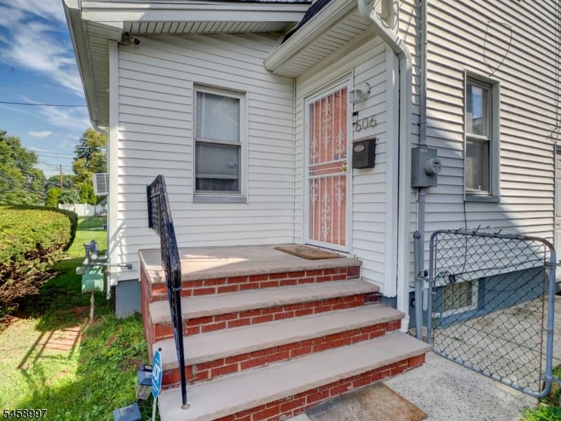 606 E 3Rd Ave, Roselle Boro photo 5