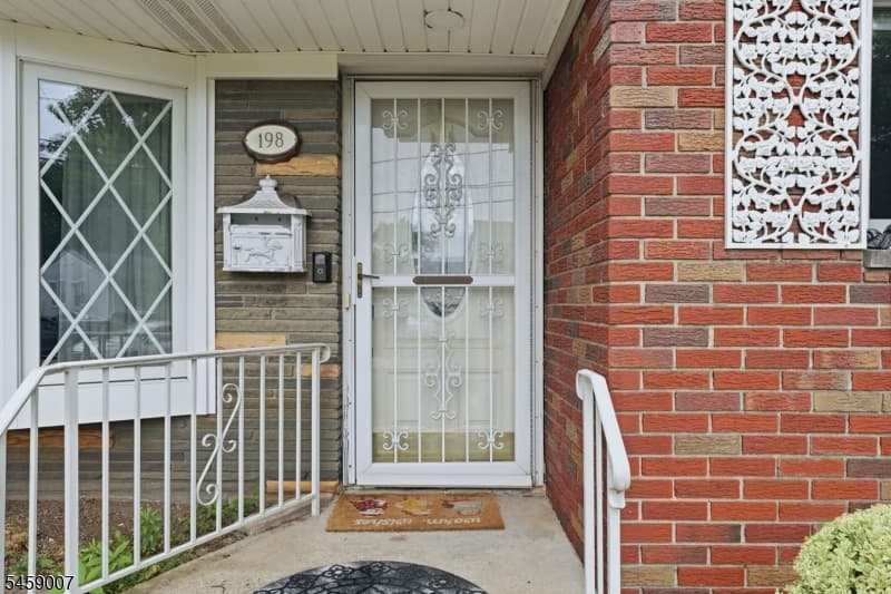 198 Cornell Ave, Rahway City photo 4