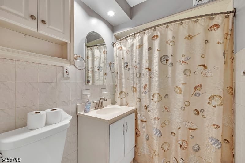 180 Mohawk Dr, Cranford Twp. photo 8